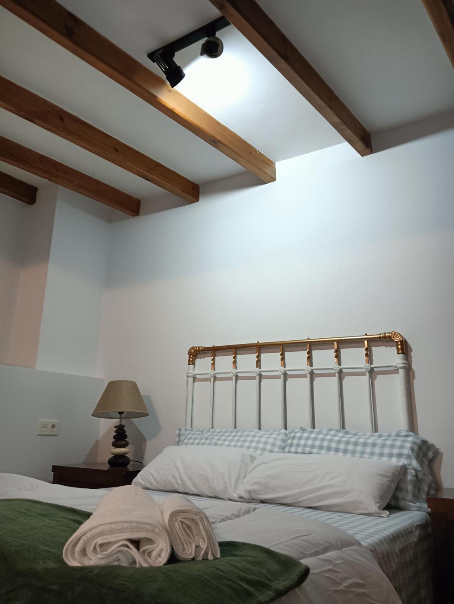 La Casa De La Plaza Daire Guejar Sierra Dış mekan fotoğraf