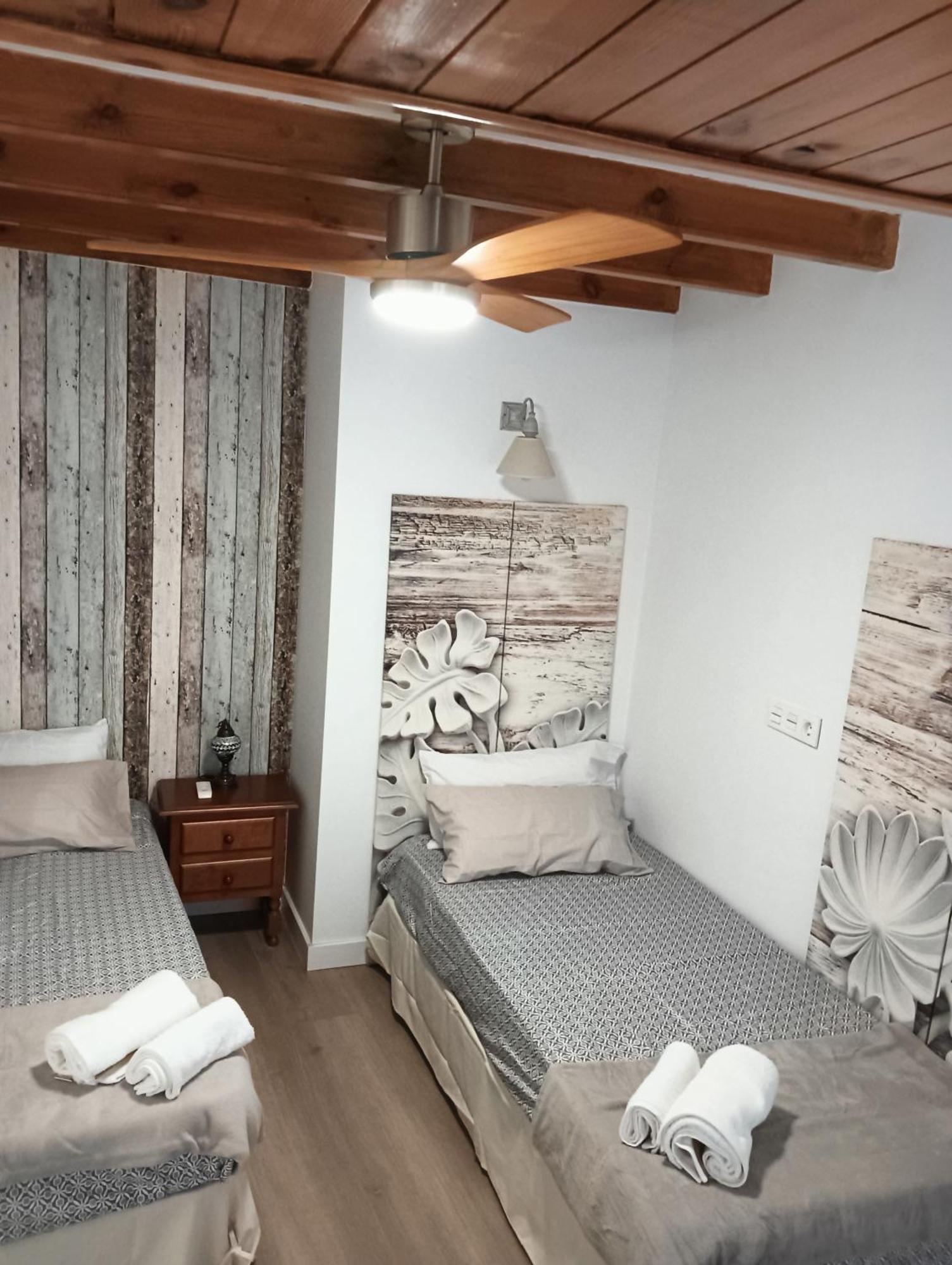 La Casa De La Plaza Daire Guejar Sierra Dış mekan fotoğraf