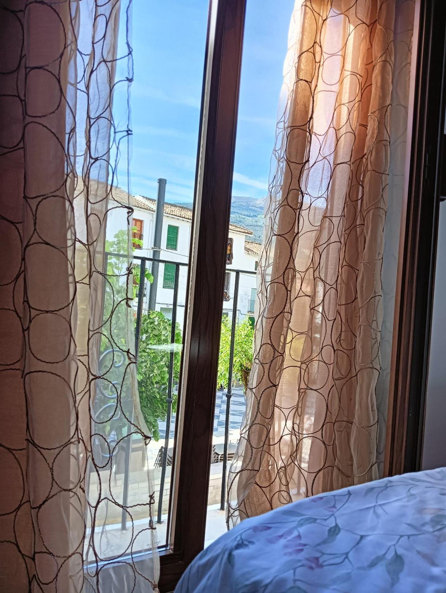 La Casa De La Plaza Daire Guejar Sierra Dış mekan fotoğraf